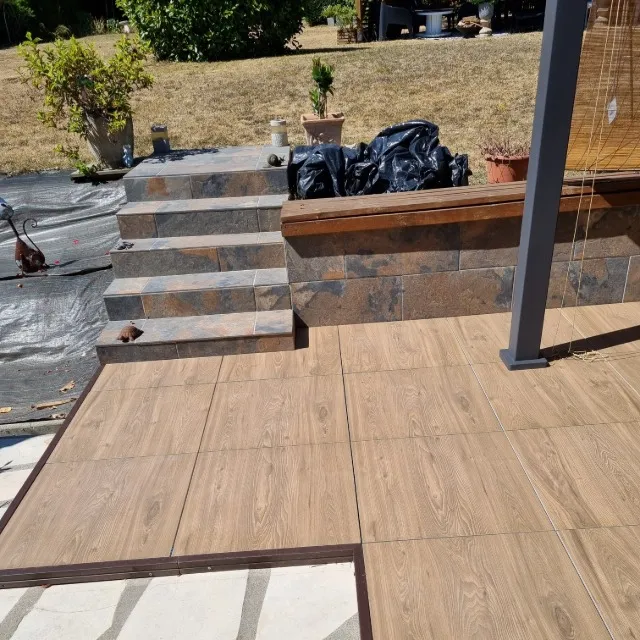 Terrasse carrelee