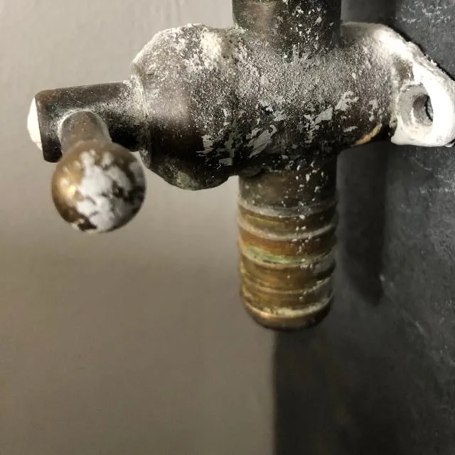 Raccorder un tuyau de gaz de ville sur une vieille sortie (tétine?)